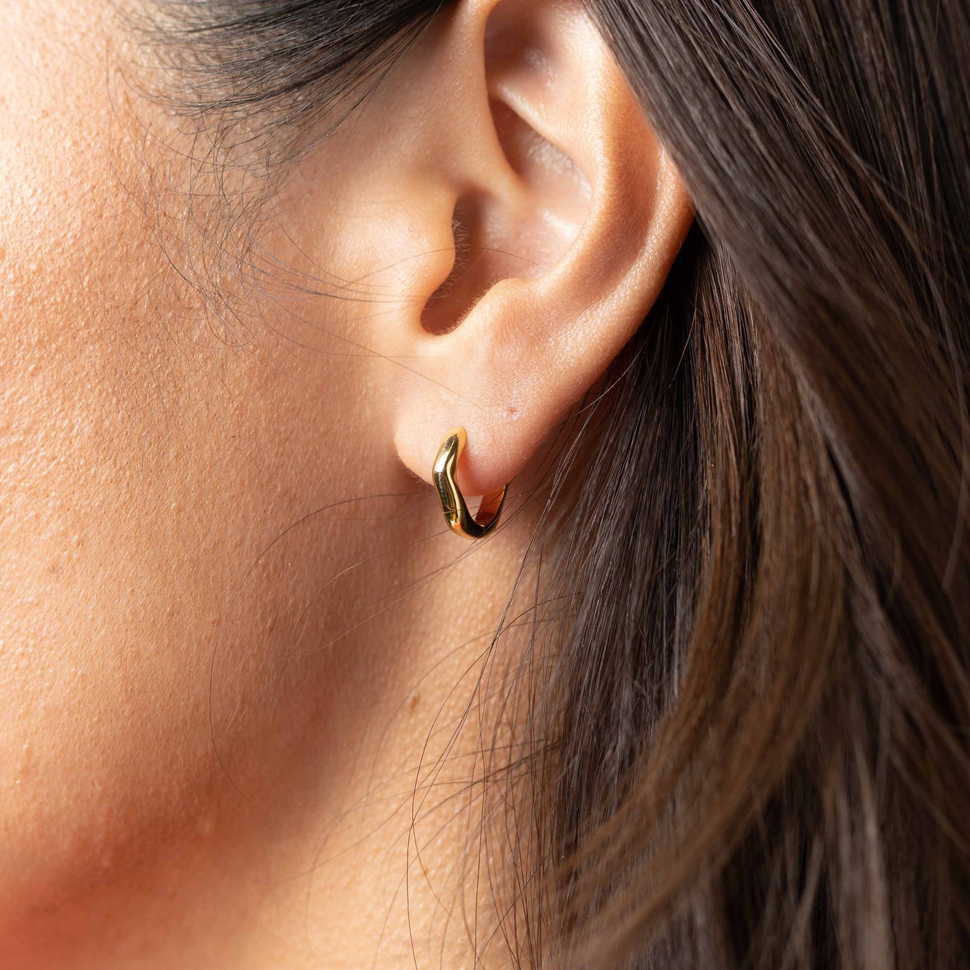 INTTN Mini hexagon rounded edge Hoops Women's Earing Thick 18k gold layered on 925 sterling silver